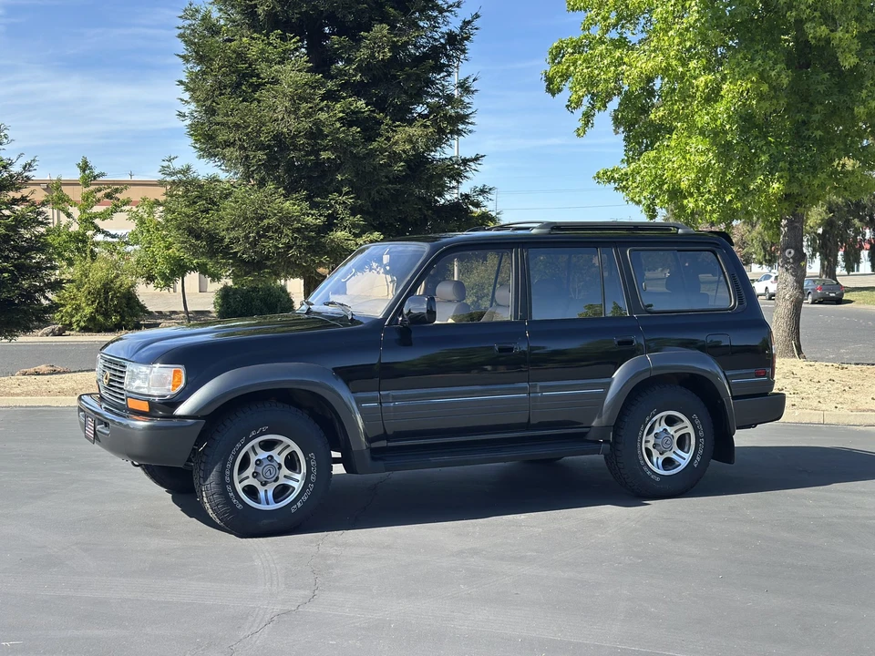 1996 Lexus LX 1st Gen - Image 6 of 31