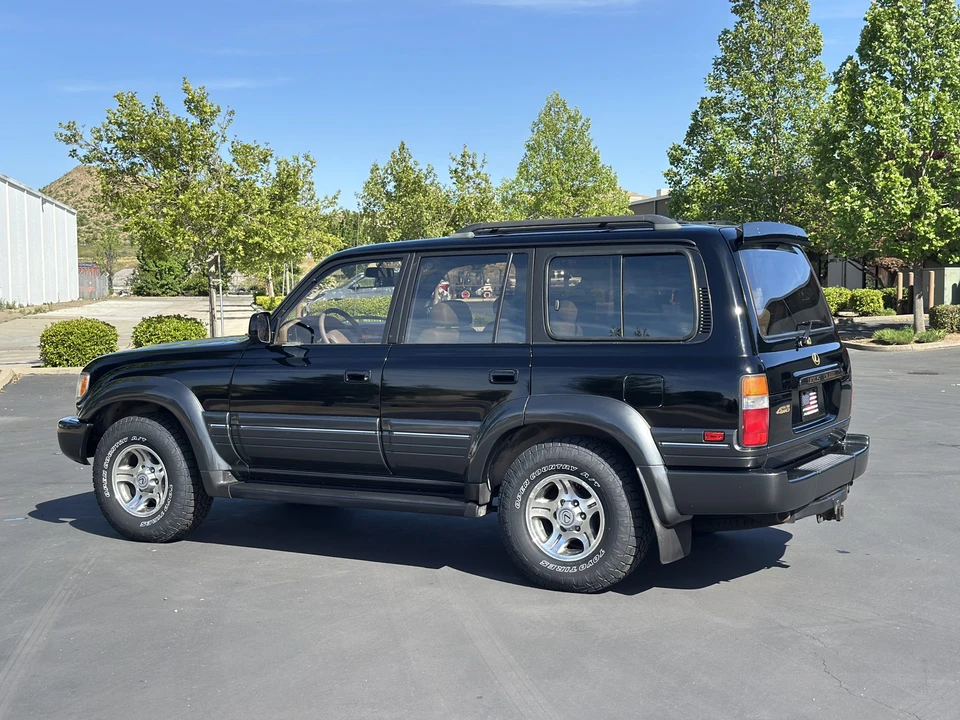 1996 Lexus LX 1st Gen - Image 10 of 31