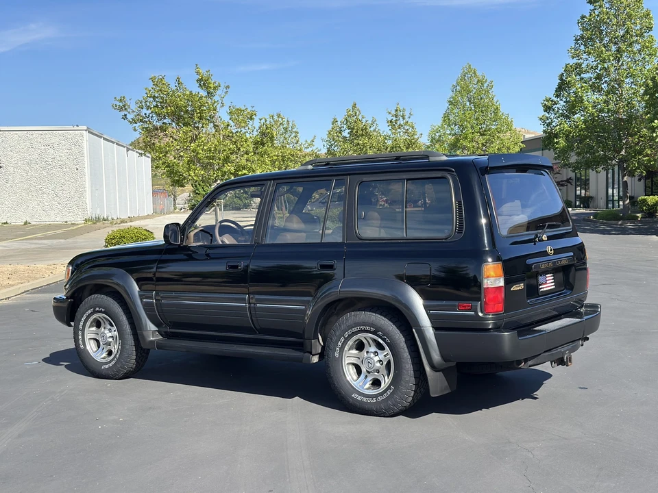 1996 Lexus LX 1st Gen - Image 11 of 31
