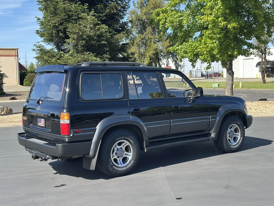 1996 Lexus LX 1st Gen - Image 25 of 31