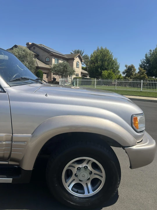 1996 Lexus LX 1st Gen - Image 12 of 31