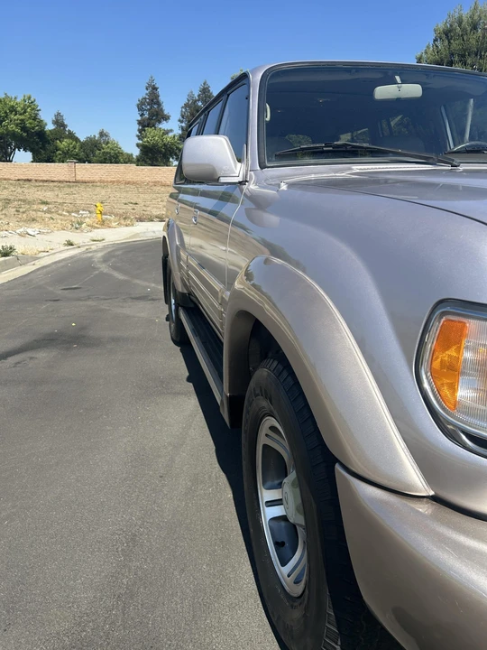 1996 Lexus LX 1st Gen - Image 13 of 31