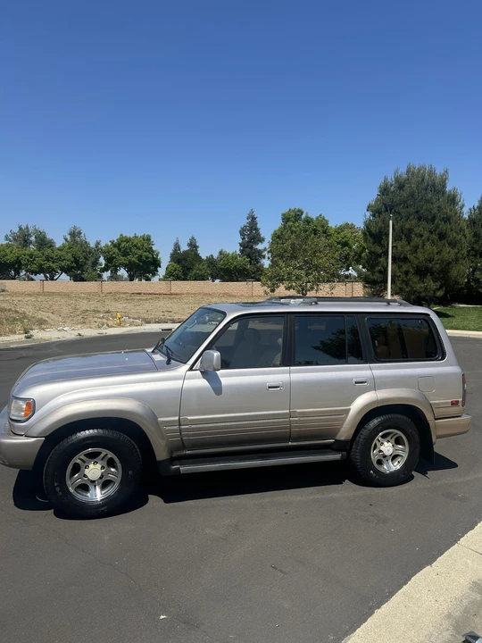 1996 Lexus LX 1st Gen - Image 3 of 31