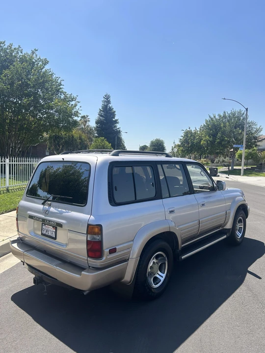 1996 Lexus LX 1st Gen - Image 5 of 31
