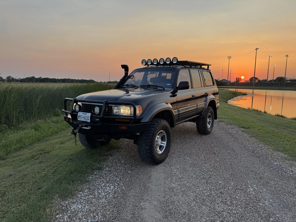 1996 Lexus LX 1st Gen - Image 2 of 31