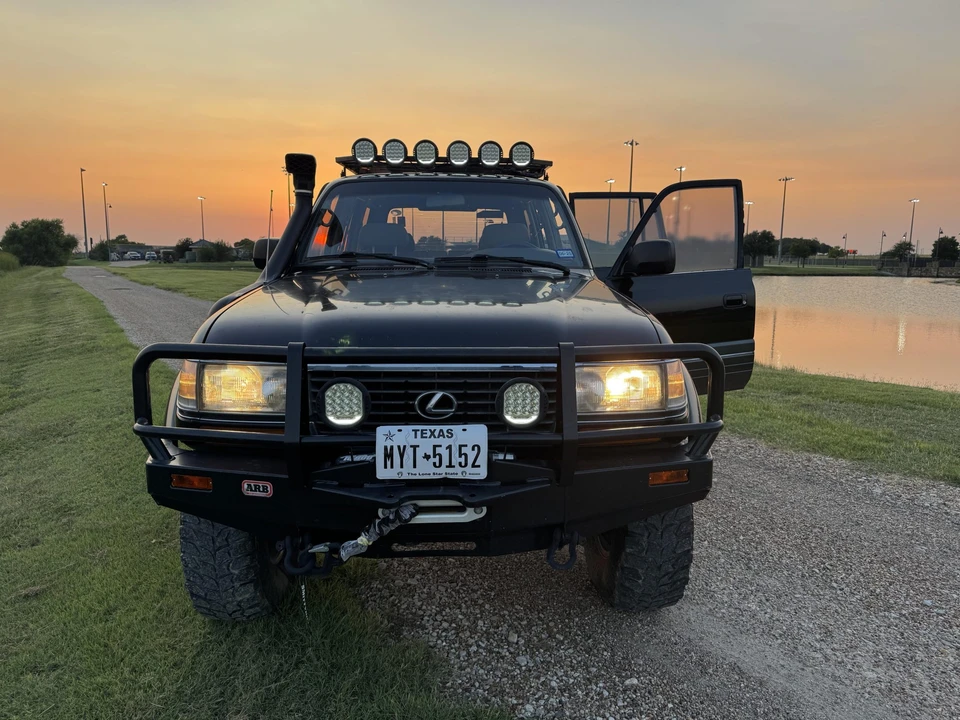 1996 Lexus LX 1st Gen - Image 4 of 31