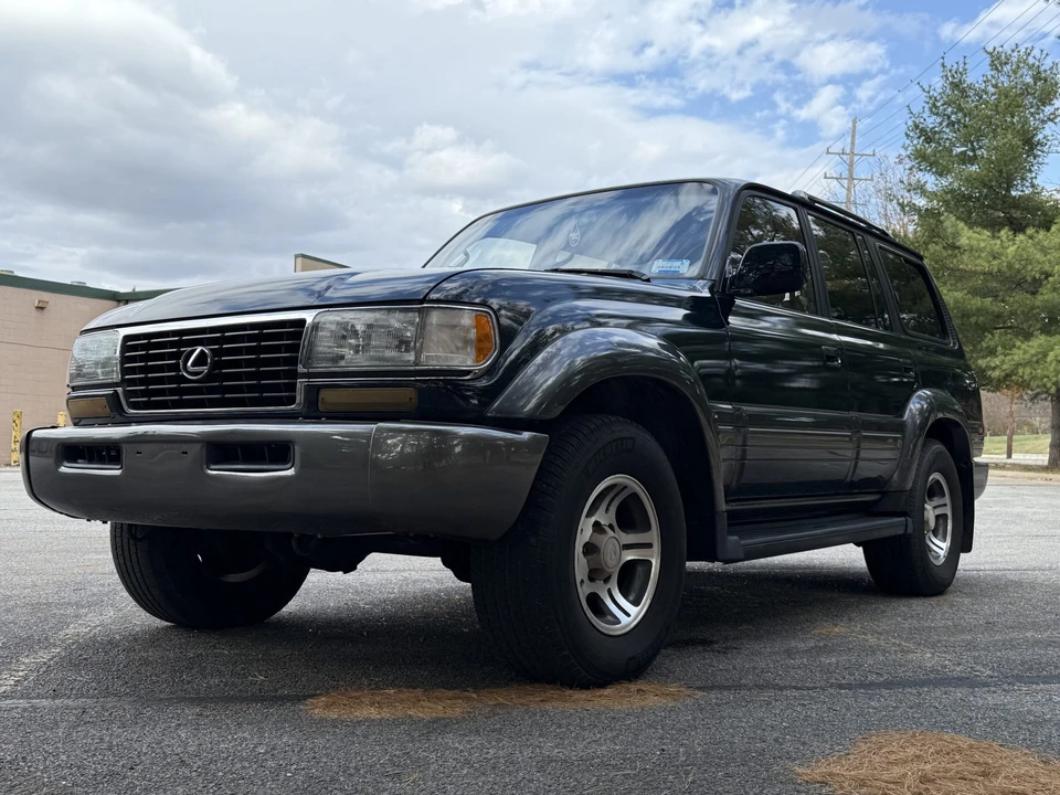 1996 Lexus LX 1st Gen - Image 4 of 31