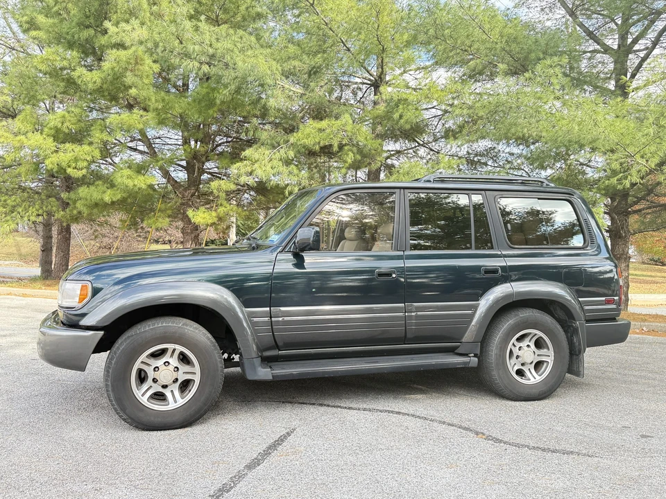 1996 Lexus LX 1st Gen - Image 5 of 31