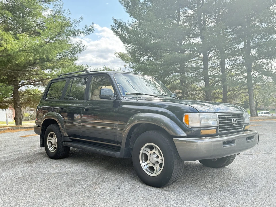 1996 Lexus LX 1st Gen - Image 24 of 31