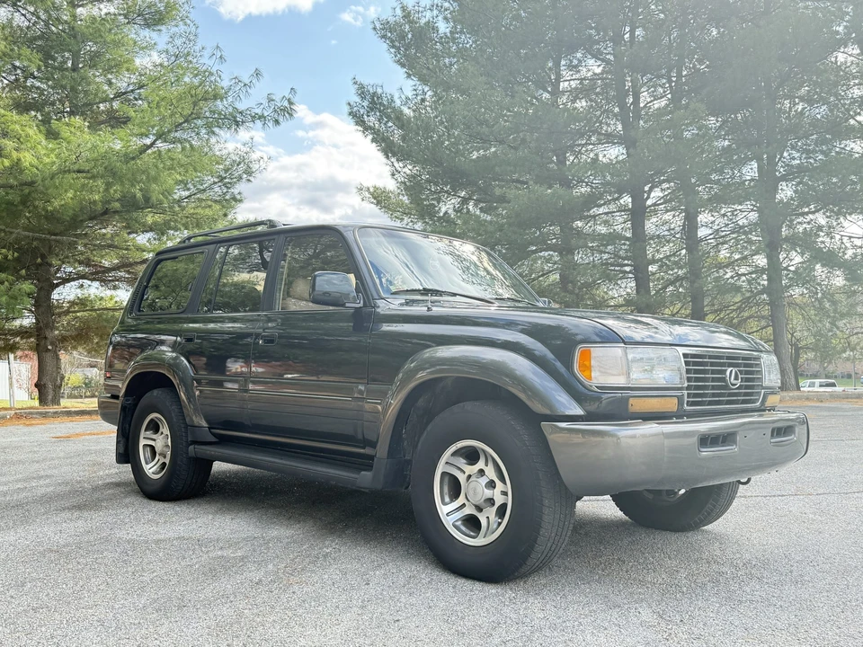 1996 Lexus LX 1st Gen - Image 23 of 31