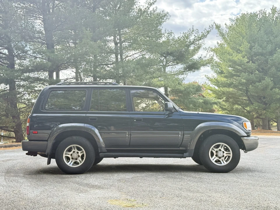 1996 Lexus LX 1st Gen - Image 18 of 31