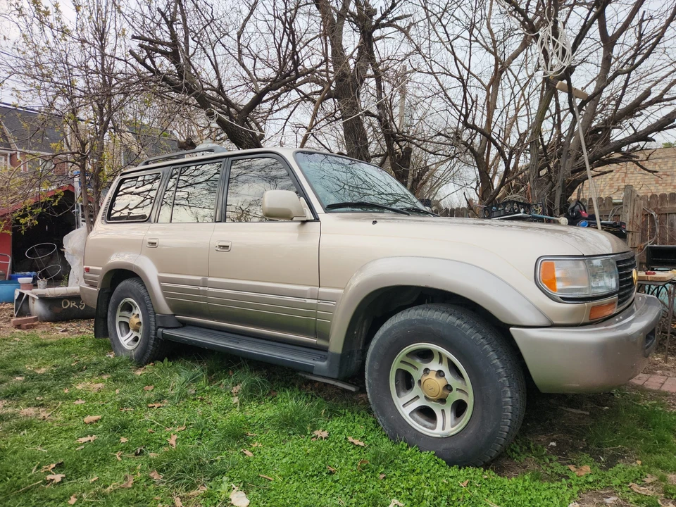 1996 Lexus LX 1st Gen - Image 17 of 31