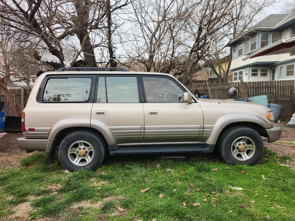 1996 Lexus LX 1st Gen - Image 16 of 31