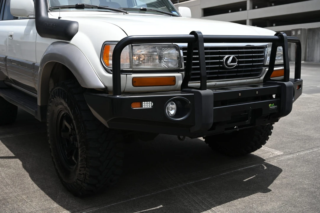 1996 Lexus LX 1st Gen - Image 19 of 31
