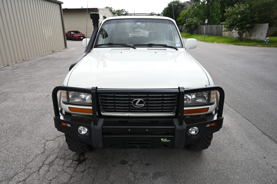 1996 Lexus LX 1st Gen - Image 14 of 31