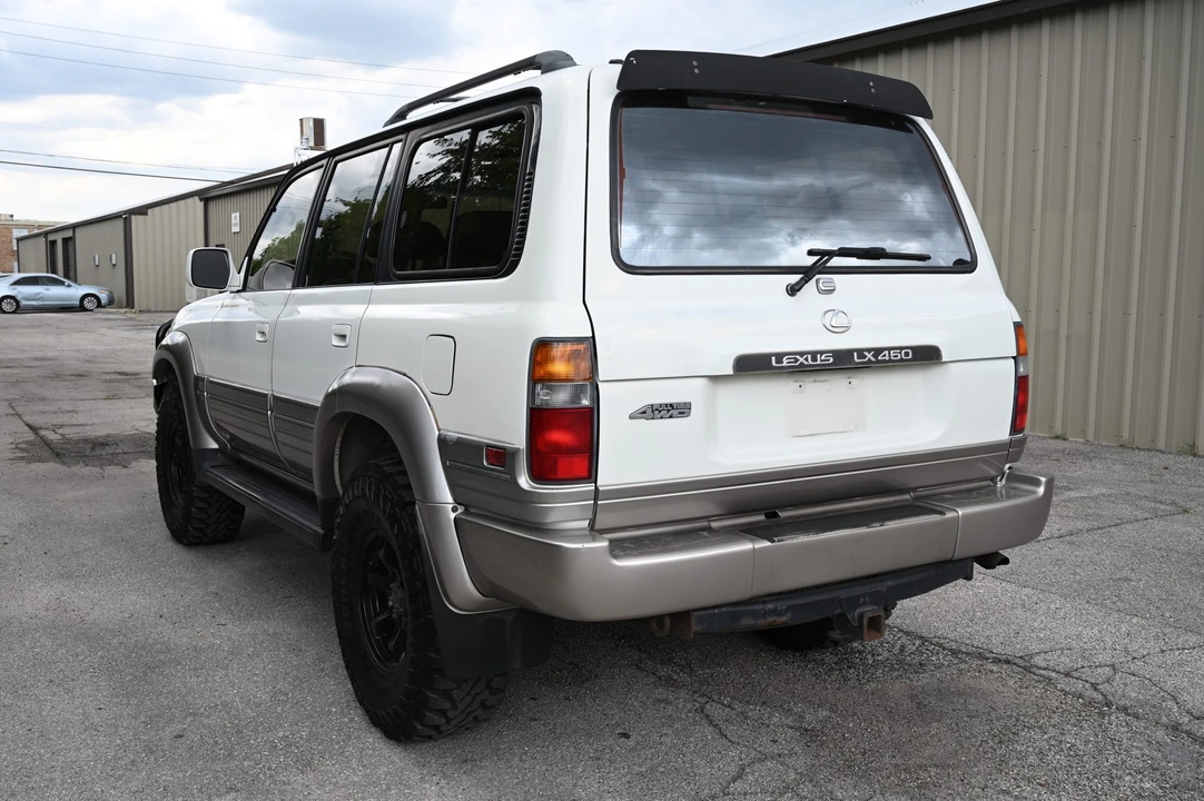 1996 Lexus LX 1st Gen - Image 4 of 31