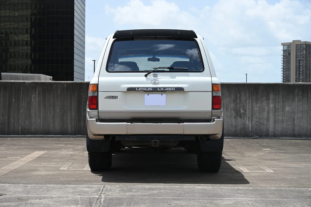 1996 Lexus LX 1st Gen - Image 5 of 31