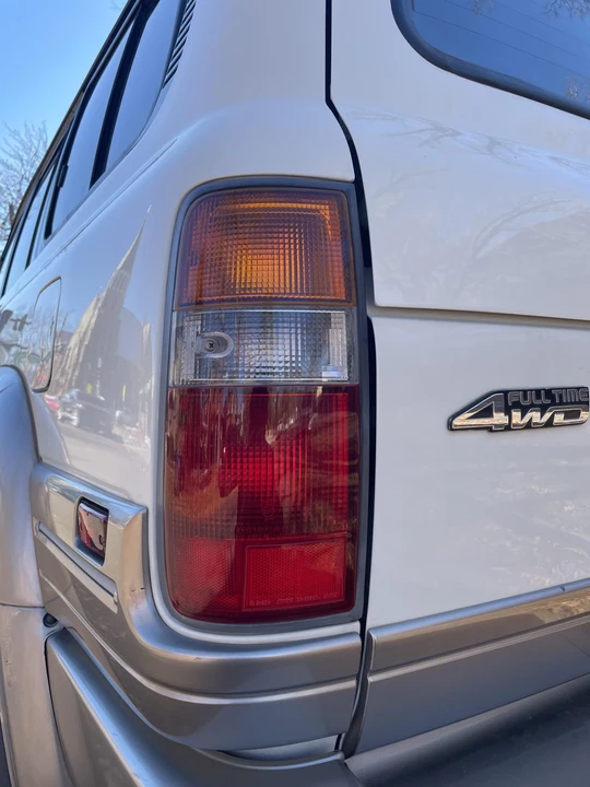 1996 Lexus LX 1st Gen - Image 13 of 31