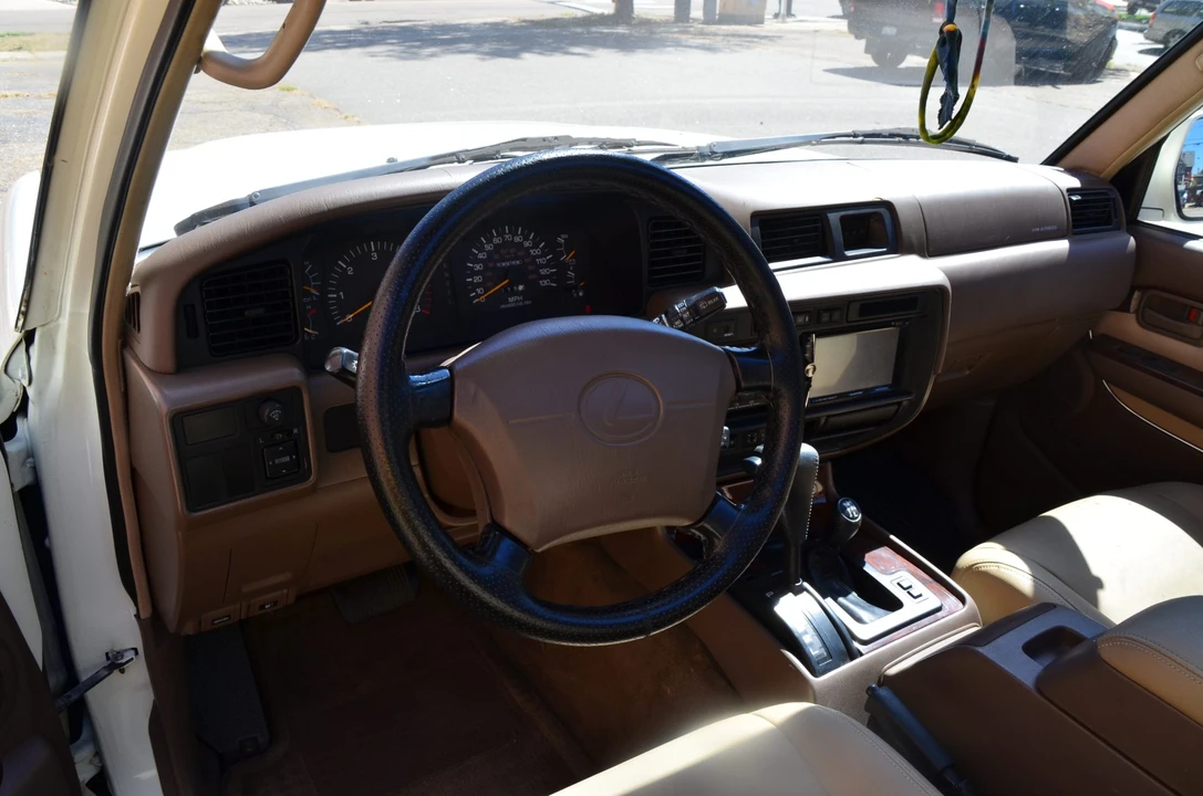 1996 Lexus LX 1st Gen - Image 25 of 31