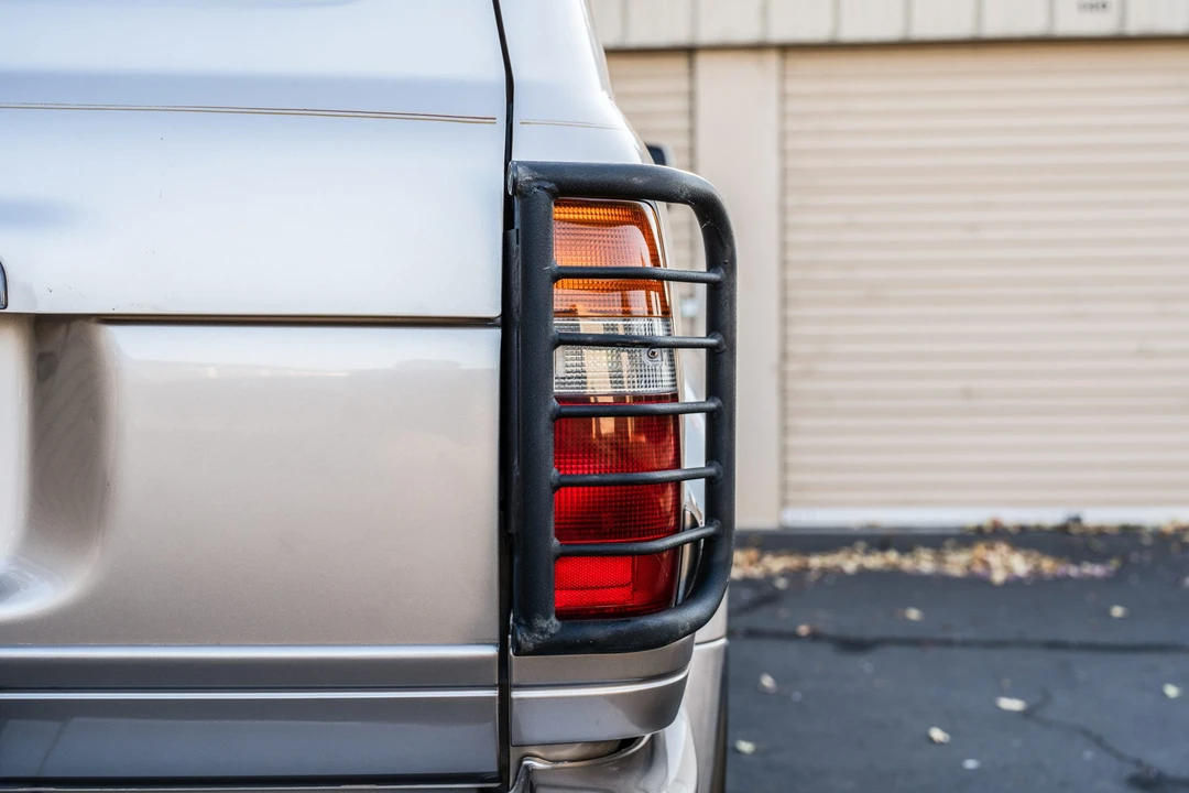 1996 Lexus LX 1st Gen - Image 16 of 31