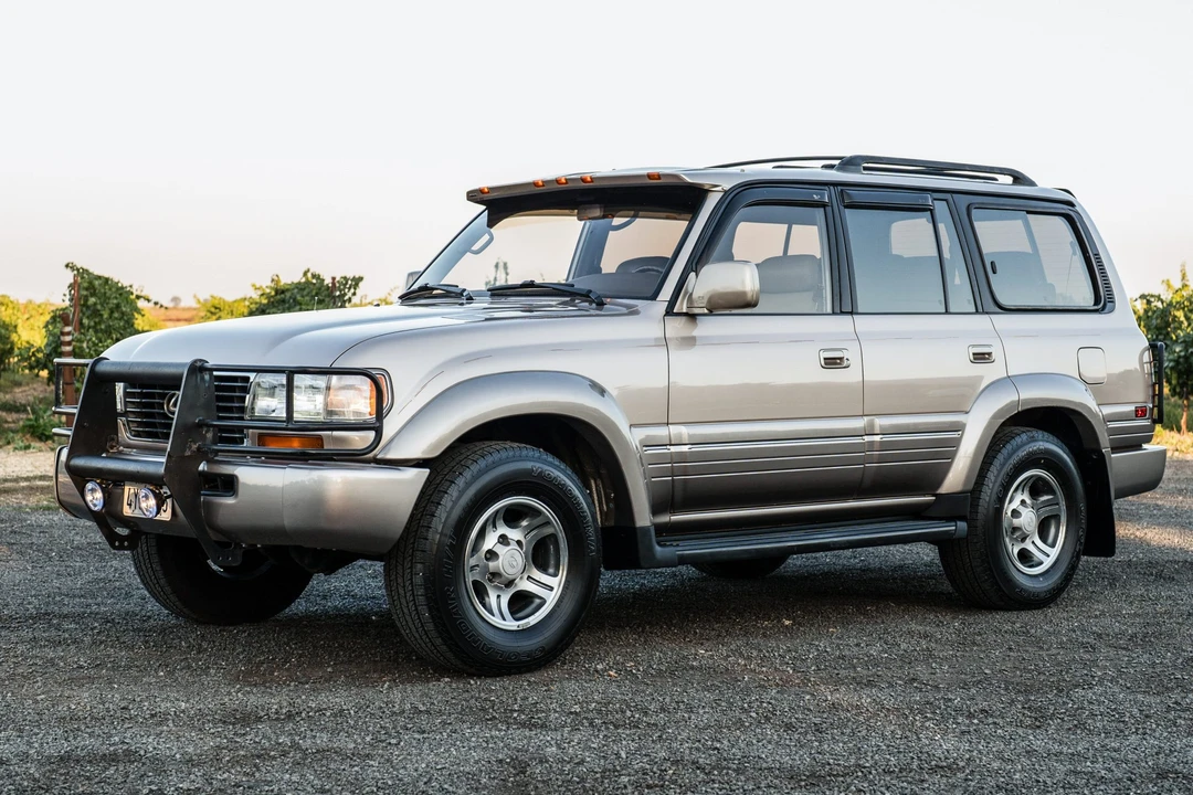 1996 Lexus LX 1st Gen - Image 2 of 31