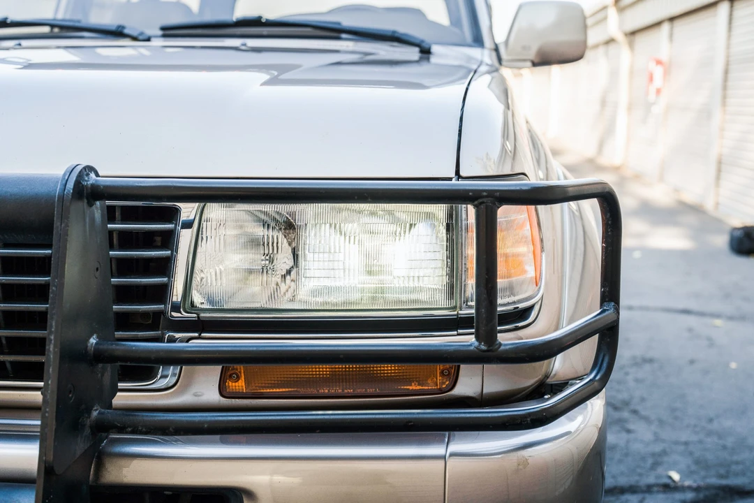 1996 Lexus LX 1st Gen - Image 13 of 31