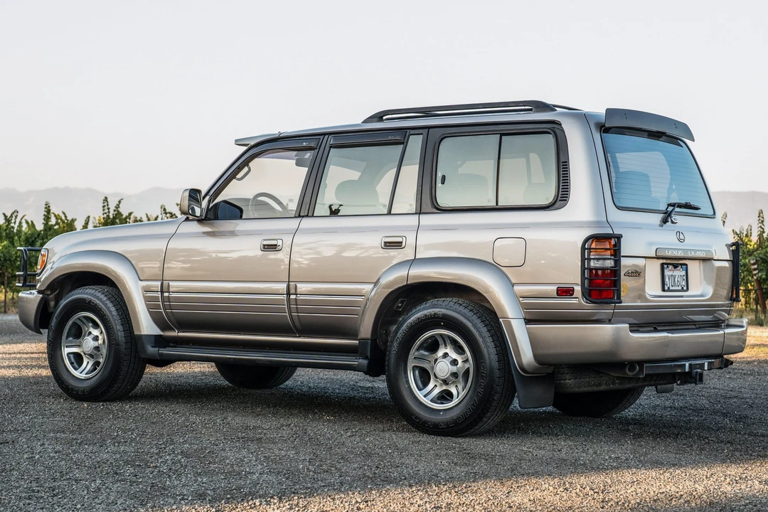 1996 Lexus LX 1st Gen - Image 8 of 31