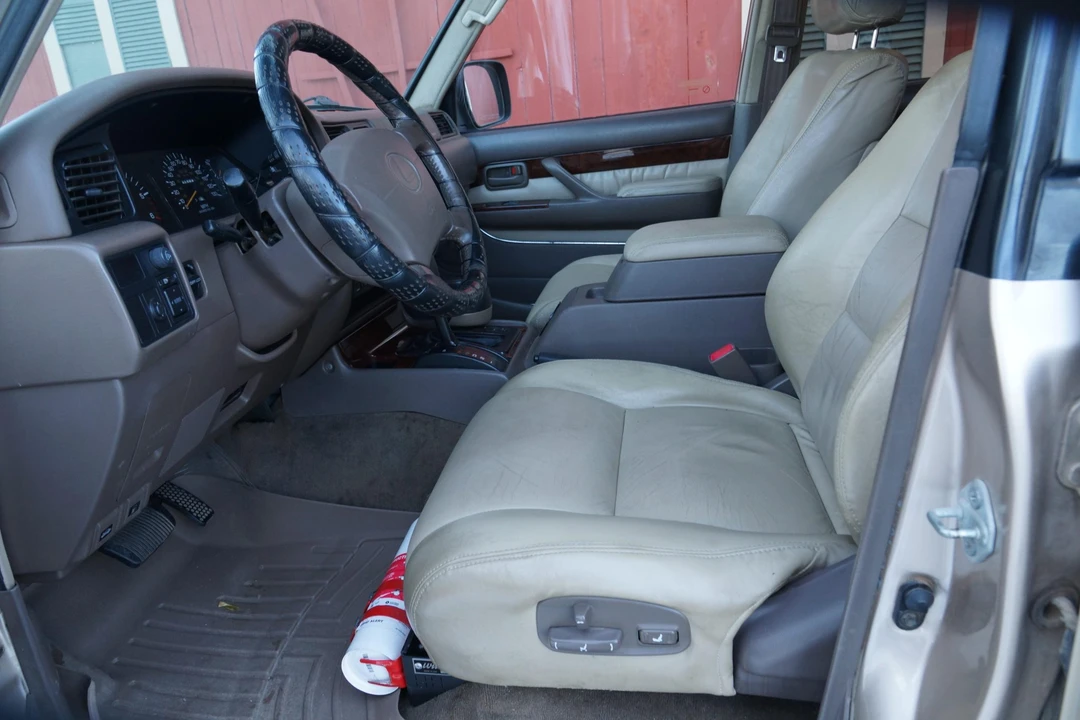 1996 Lexus LX 1st Gen - Image 30 of 31