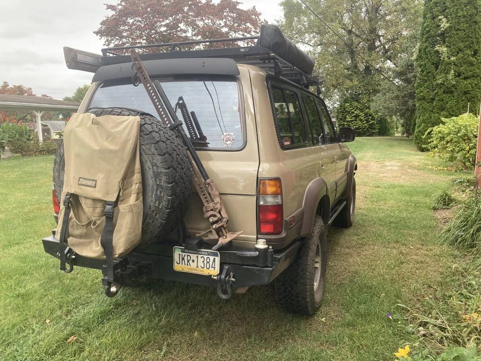 1996 Lexus LX 1st Gen - Image 17 of 31