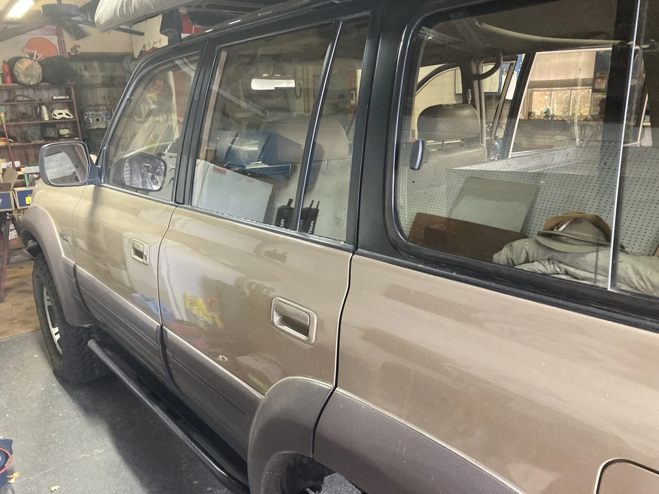 1996 Lexus LX 1st Gen - Image 22 of 31