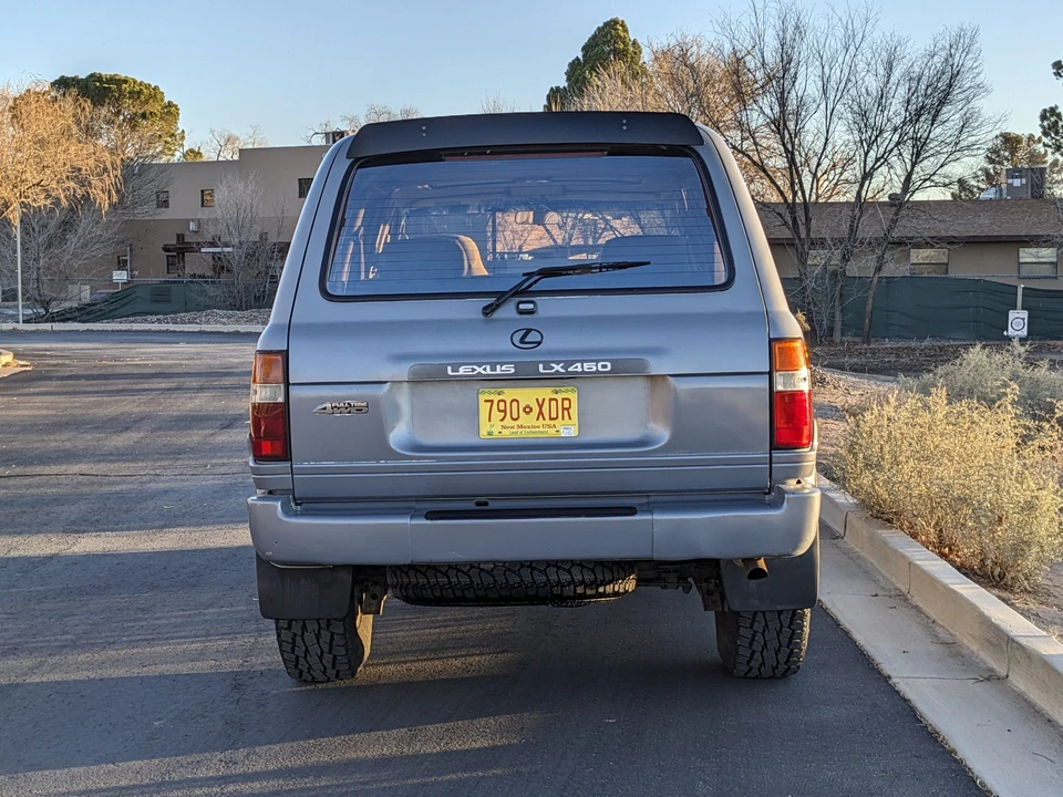 1996 Lexus LX 1st Gen - Image 9 of 31