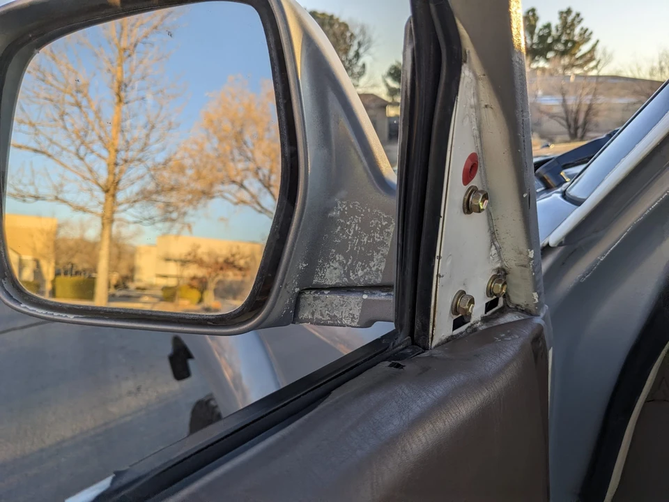 1996 Lexus LX 1st Gen - Image 29 of 31