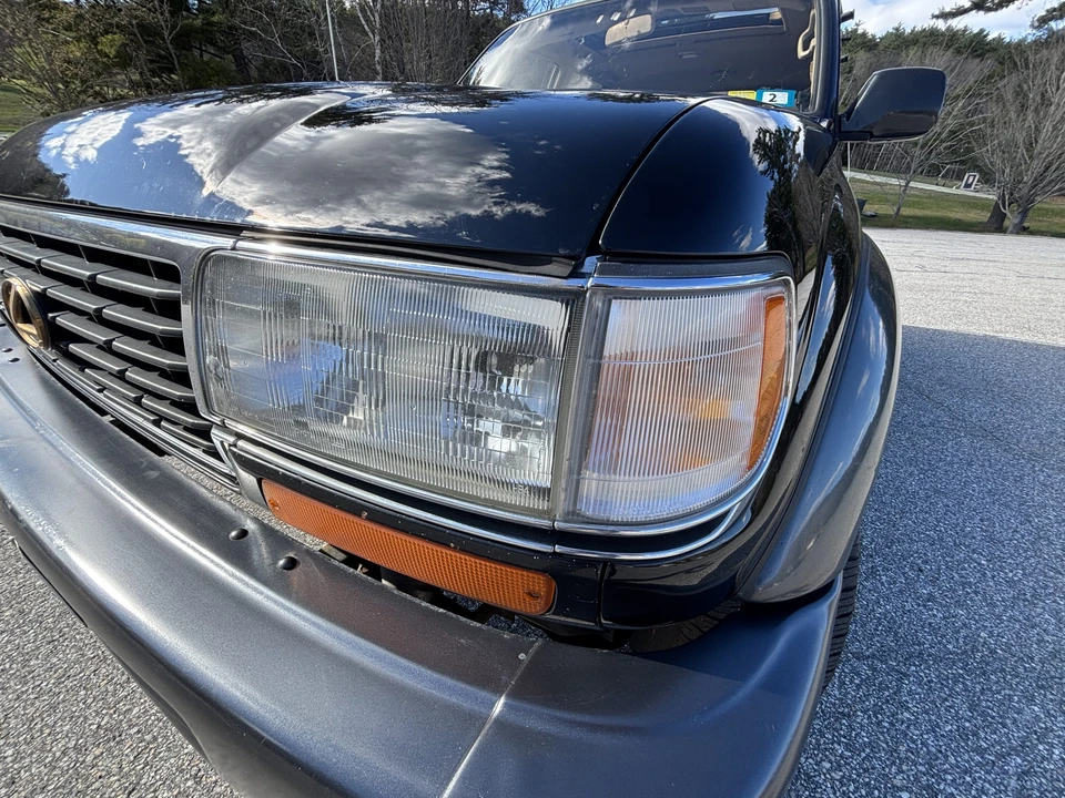 1996 Lexus LX 1st Gen - Image 11 of 31