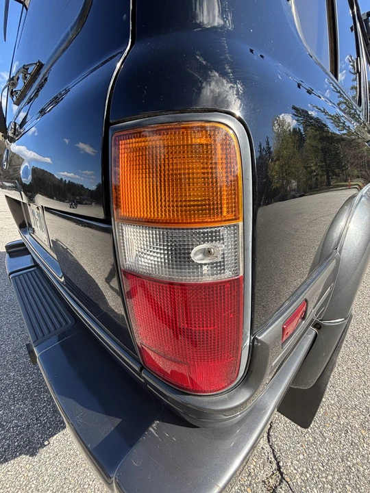 1996 Lexus LX 1st Gen - Image 16 of 31