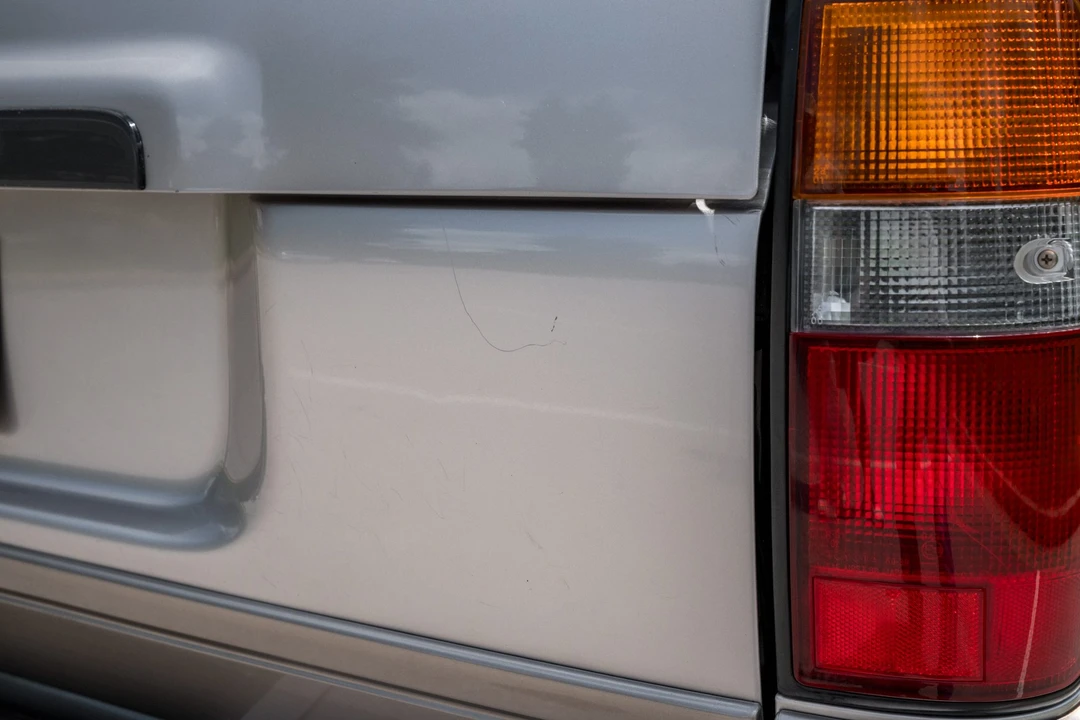 1996 Lexus LX 1st Gen - Image 21 of 31