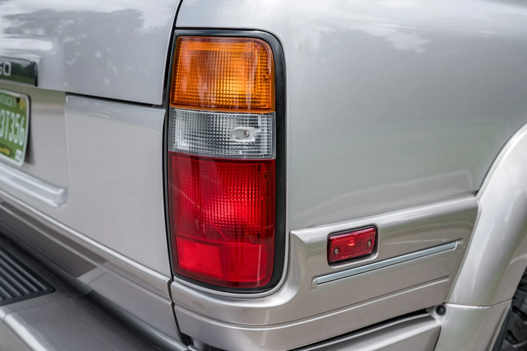 1996 Lexus LX 1st Gen - Image 20 of 31