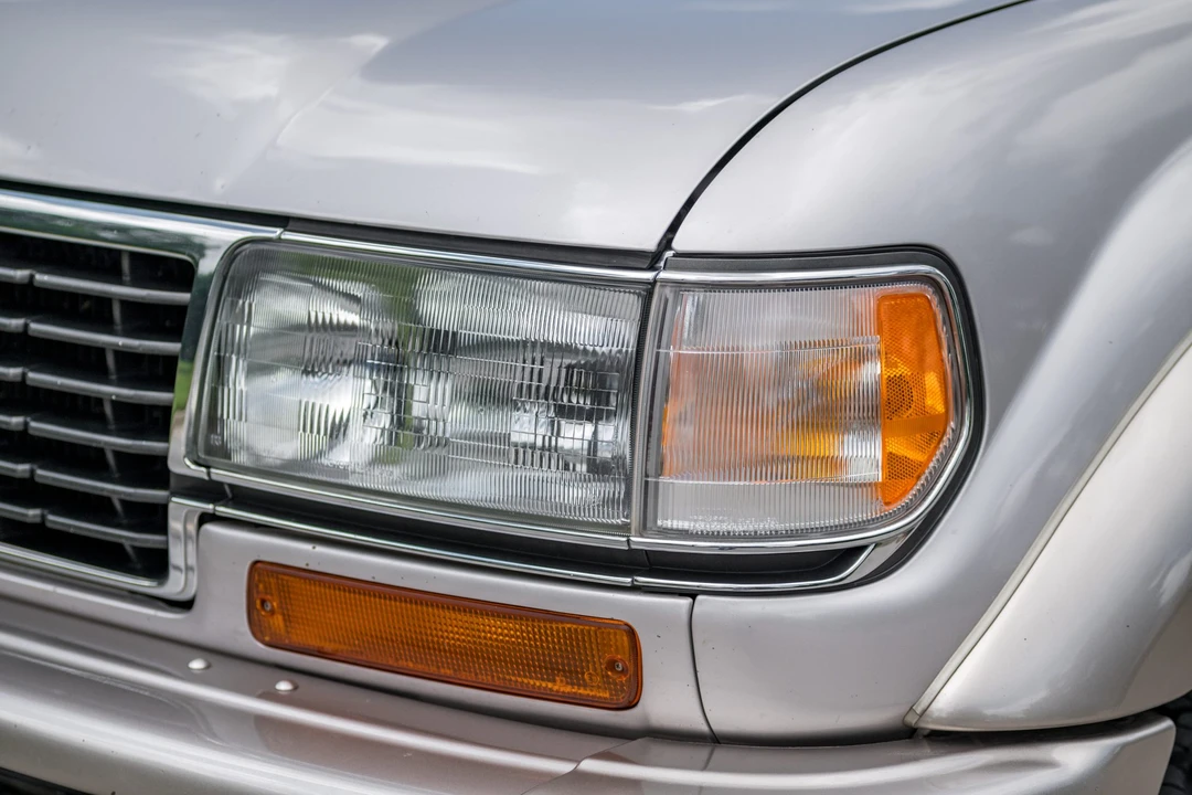 1996 Lexus LX 1st Gen - Image 15 of 31