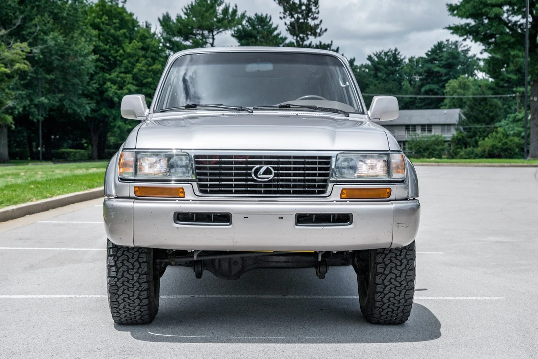 1996 Lexus LX 1st Gen - Image 10 of 31