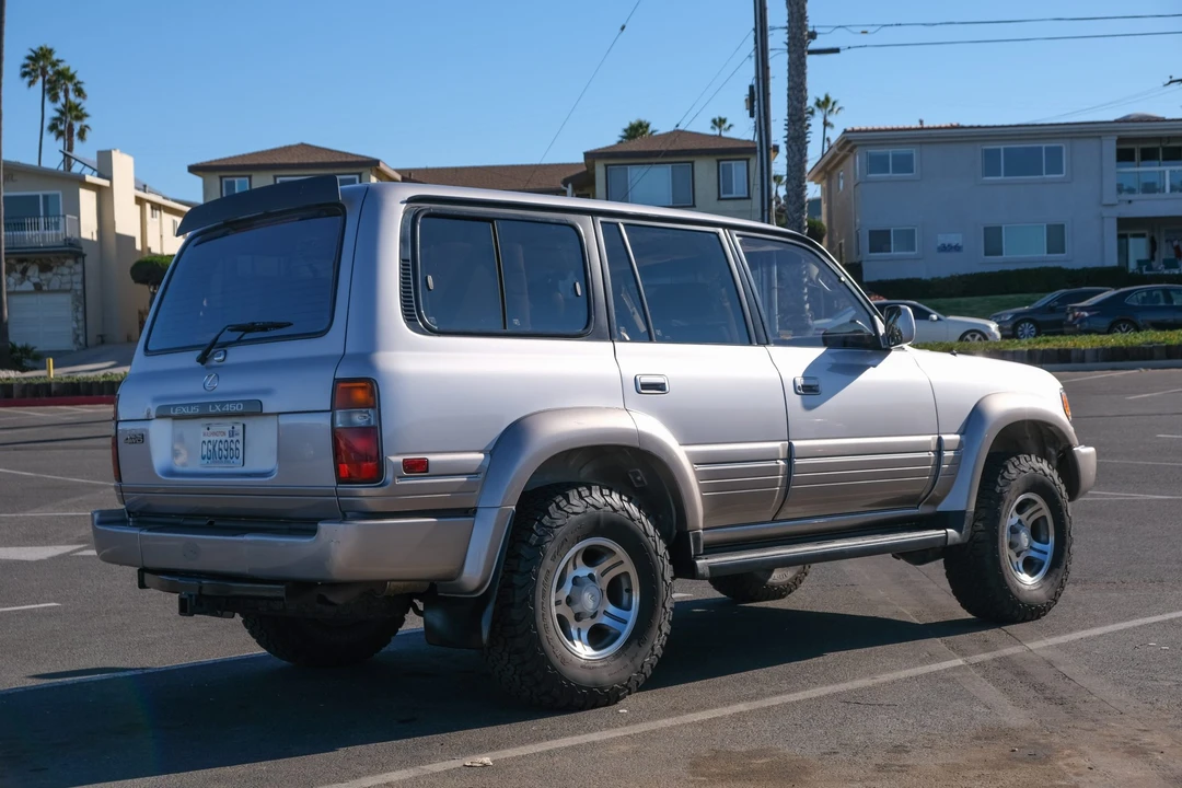 1996 Lexus LX 1st Gen - Image 11 of 31