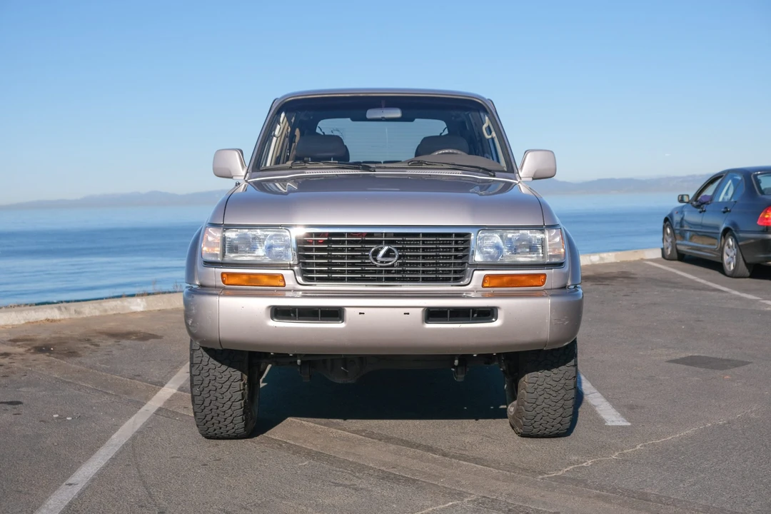 1996 Lexus LX 1st Gen - Image 17 of 31