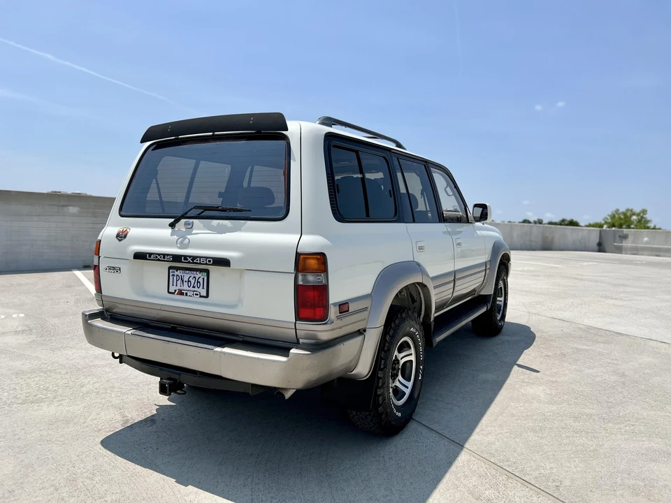 1996 Lexus LX 1st Gen - Image 13 of 31