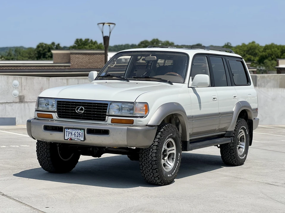 1996 Lexus LX 1st Gen - Image 3 of 31
