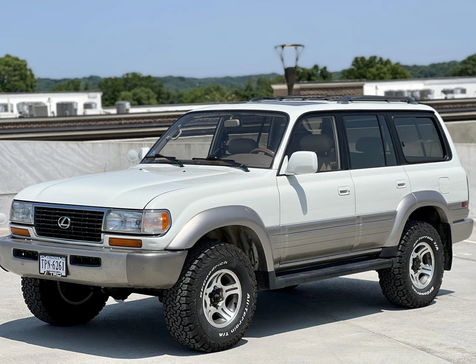 1996 Lexus LX 1st Gen - Image 5 of 31