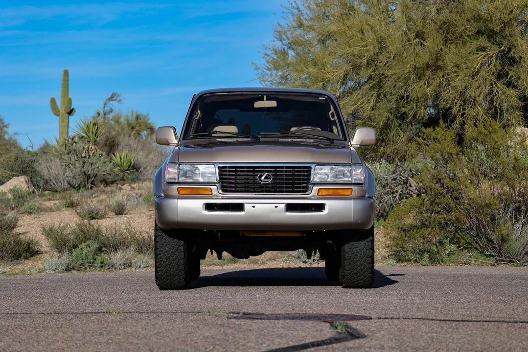 1996 Lexus LX 1st Gen - Image 13 of 31