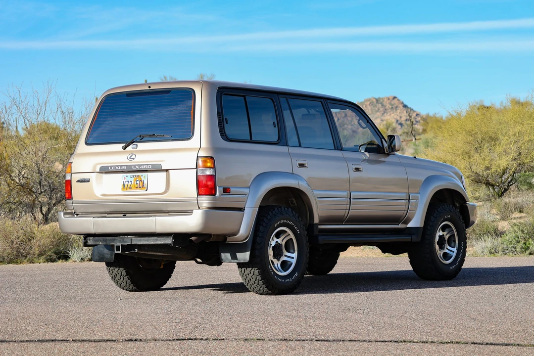 1996 Lexus LX 1st Gen - Image 10 of 31