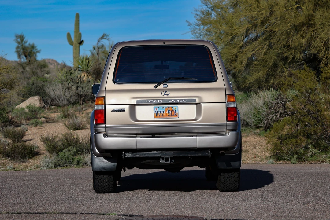 1996 Lexus LX 1st Gen - Image 9 of 31