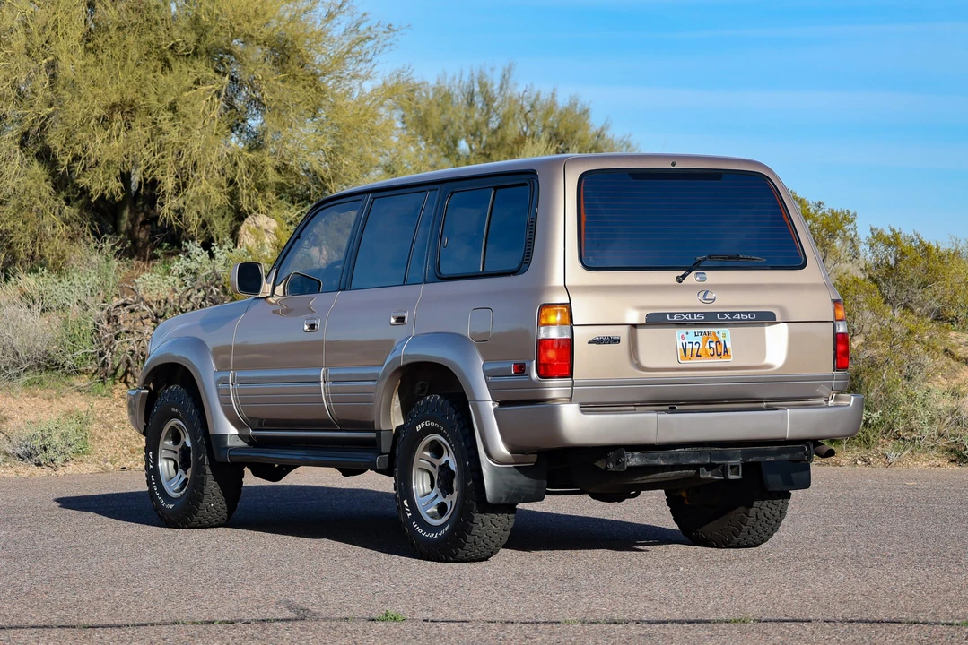 1996 Lexus LX 1st Gen - Image 7 of 31