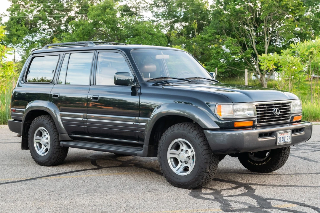 1996 Lexus LX 1st Gen - Image 4 of 31