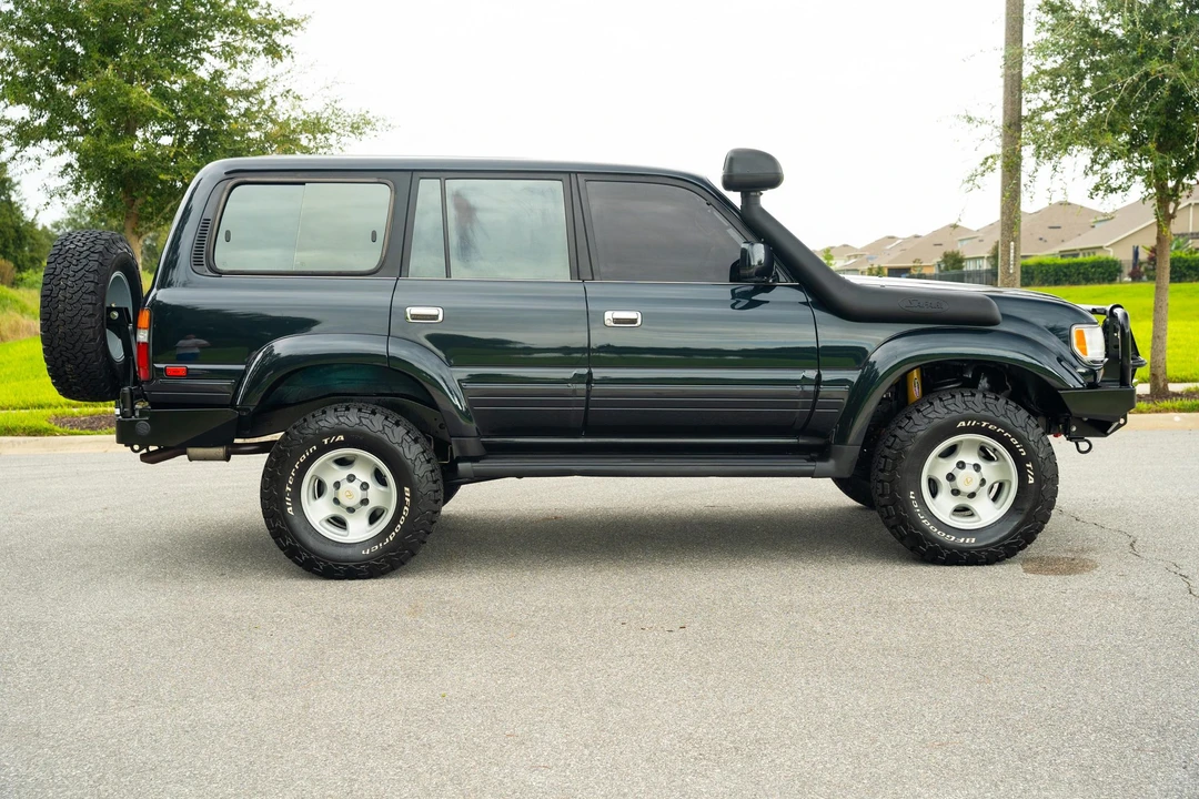 1996 Lexus LX 1st Gen - Image 12 of 31