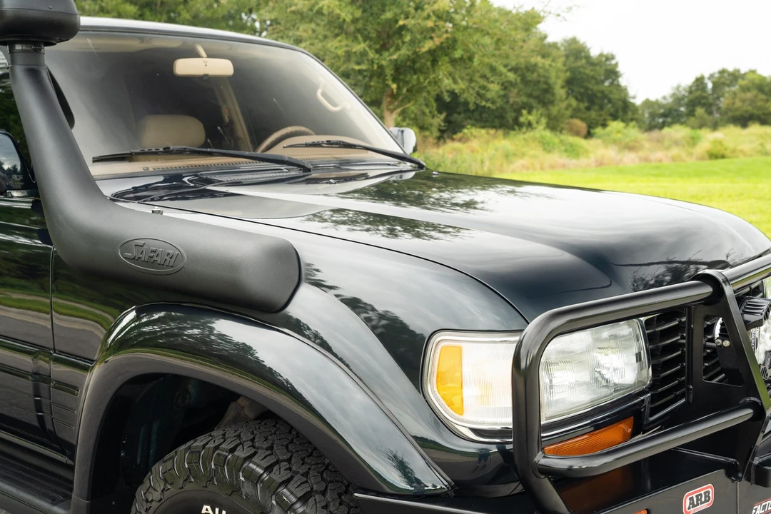1996 Lexus LX 1st Gen - Image 14 of 31